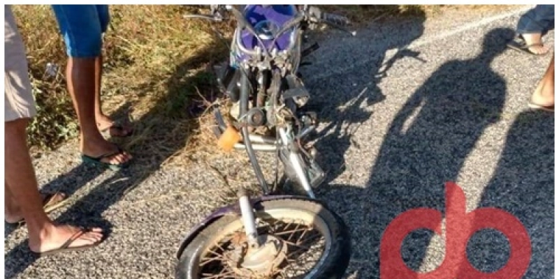 Um morre e outro fica gravemente ferido em colisão entre moto e animal, na PB-337 