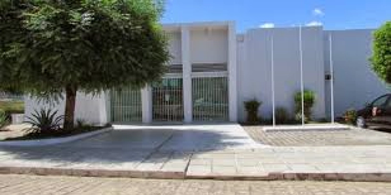 Promotoria de Pombal recomenda que secretaria não transporte cargas em veículos escolares