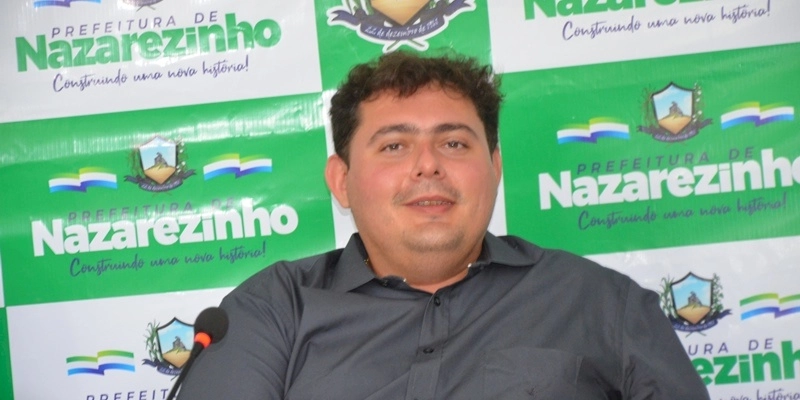 Marcelo antecipa pelo 2º ano consecutivo, metade do 13º salário aos servidores Municipais em Nazarezinho