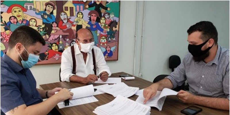 SecultPB assina primeiros contratos da Aldir Blanc