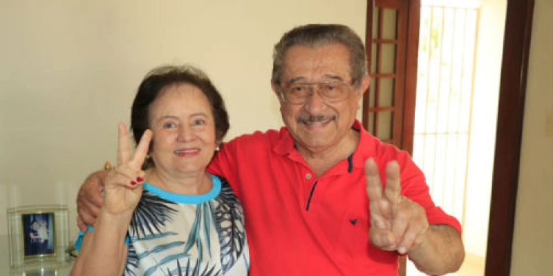 Zé Maranhão recebe adesão da ex-prefeita de Mogeiro e participa de procissão e show de Pe. Nilson em Arara