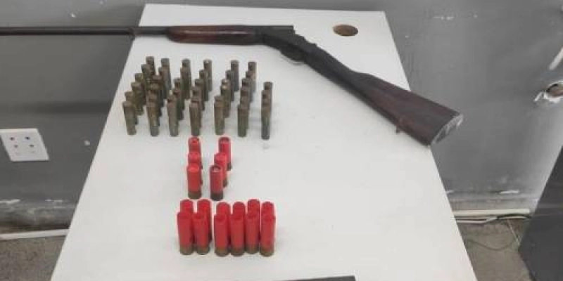 Polícia Civil prende homem por posse ilegal de arma e munições