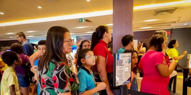 Tardezinha Inclusiva leva crianças autistas ao cinema neste domingo