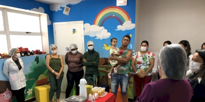 Metropolitano celebra Dia Internacional das Mulheres com ações de humanização para familiares de pacientes e colaboradoras