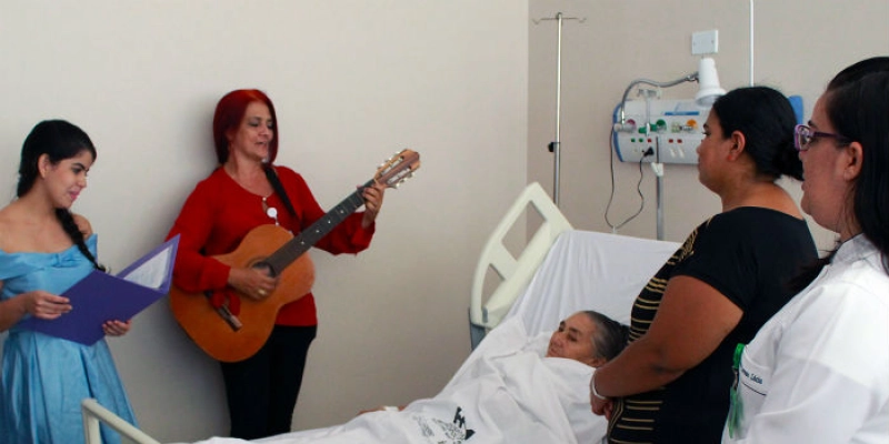 Hospital Metropolitano promove ações para mães internas na unidade de saúde