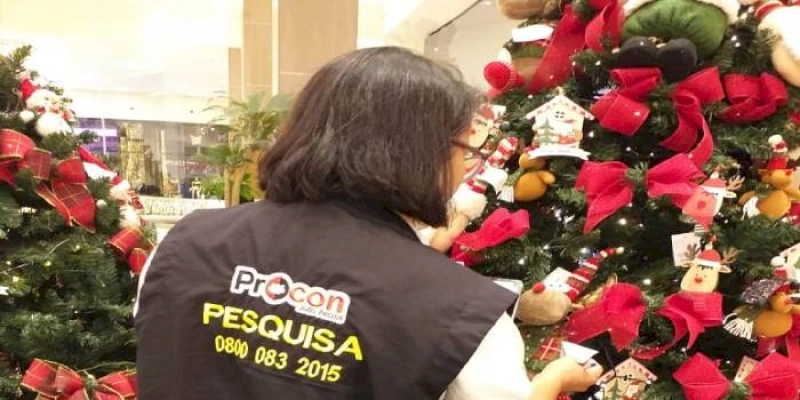 Pesquisa do Procon-JP encontra diferença de mais de R$ 728,00 no preço da árvore de Natal
