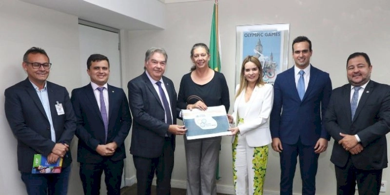 Lindolfo mantém audiência com a Ministra do Esporte em Brasília, e pleiteia projetos do interesse da Paraíba