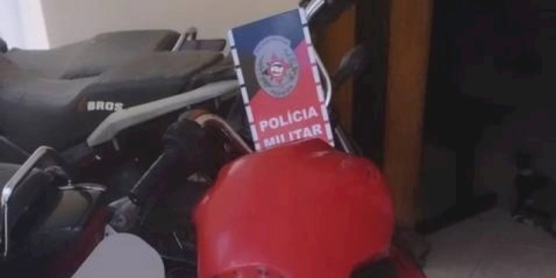 Polícia Militar recupera motocicleta com restrição de roubo durante a Operação Verão