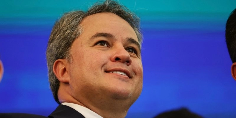 Efraim mira repetição da aliança com Pedro Cunha Lima e abre debate sobre união no 1º turno