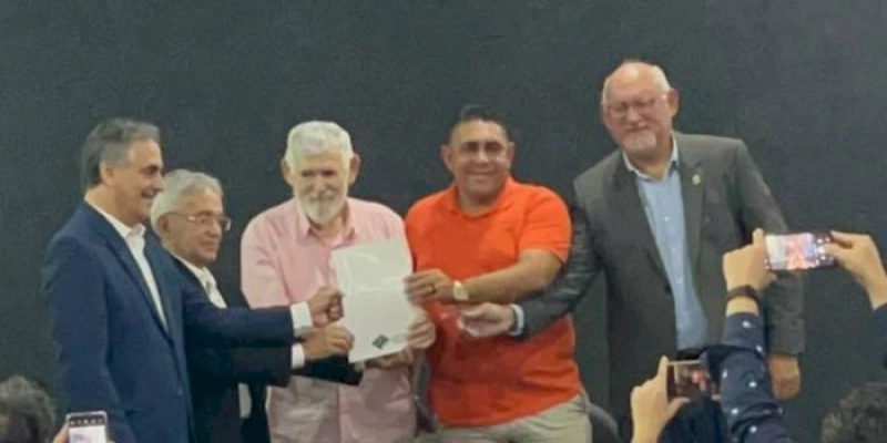 Prefeito João Neto representou prefeitos da Paraíba em solenidade de posse do novo superintendente do INCRA-PB