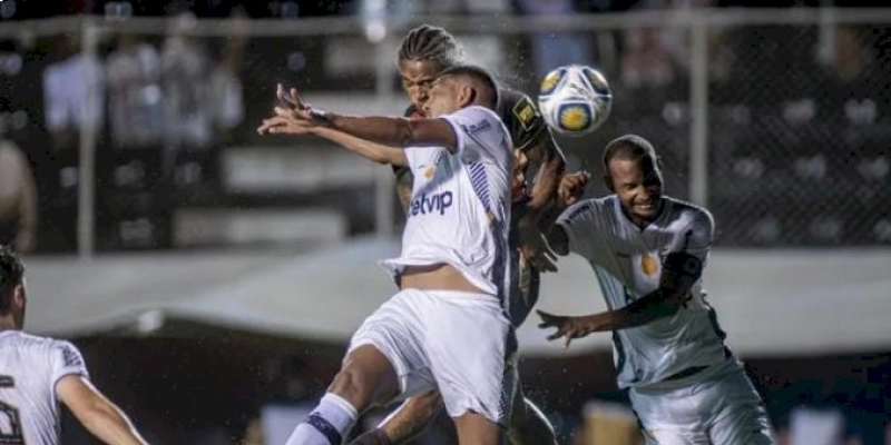 Treze perde para o Vitória e está eliminado da Copa do Nordeste