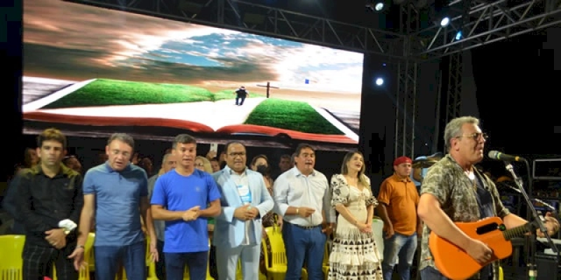 Marizópolis realiza grande Show Gospel, e multidão cristã ocupa Praça de Evento com Nani Azevedo, e Armando Filho