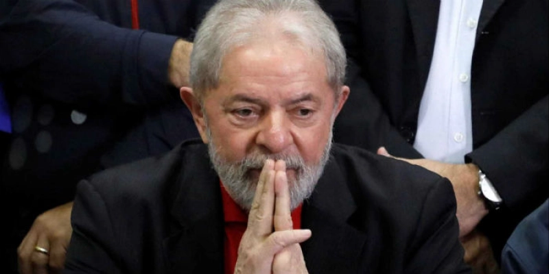 TRF-4 nega último recurso de Lula no caso do triplex do Guarujá
