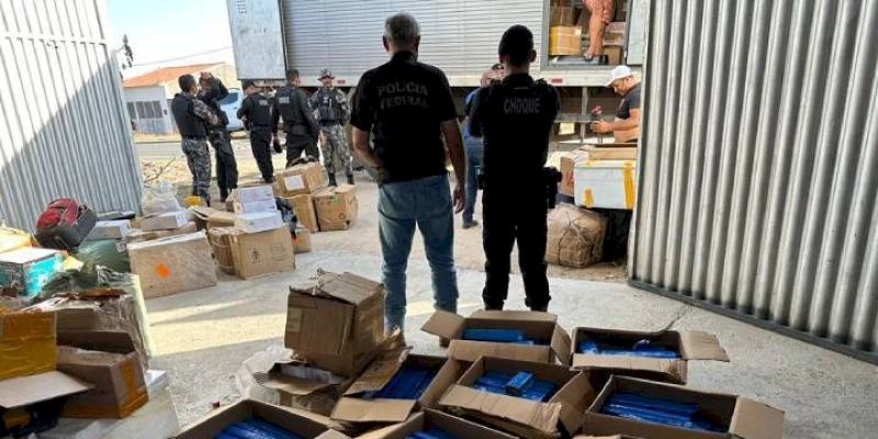 No Sertão, PF apreende 1 tonelada de maconha, e 3 kg de cocaina, e produtos eletrônicos ilegais durante operação