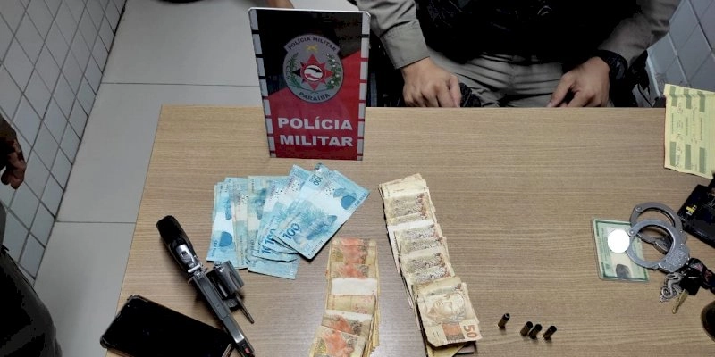 Polícia Militar prende suspeitos de efetuar disparos em flagrante
