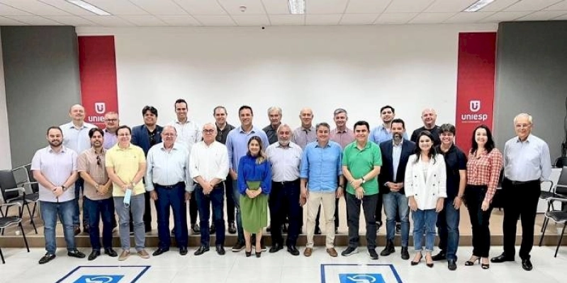 Wilson Santiago participa de encontro promovido pelo Farol do Desenvolvimento da Paraíba