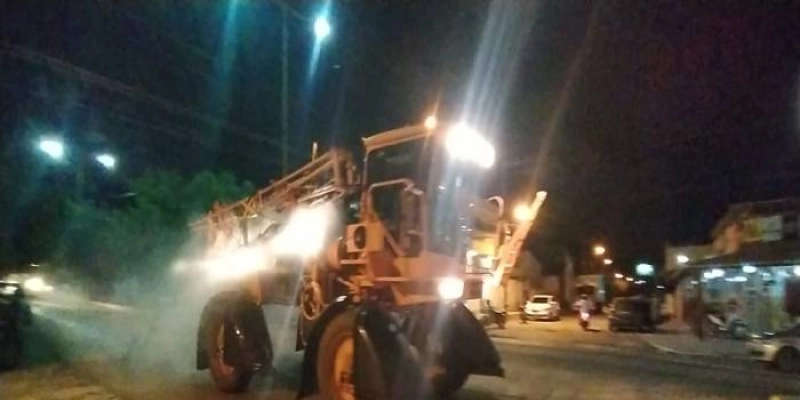 Em Sousa, Prefeitura realizou mais uma etapa do serviço de limpeza e desinfecção de Ruas e Avenidas com maior fluxo