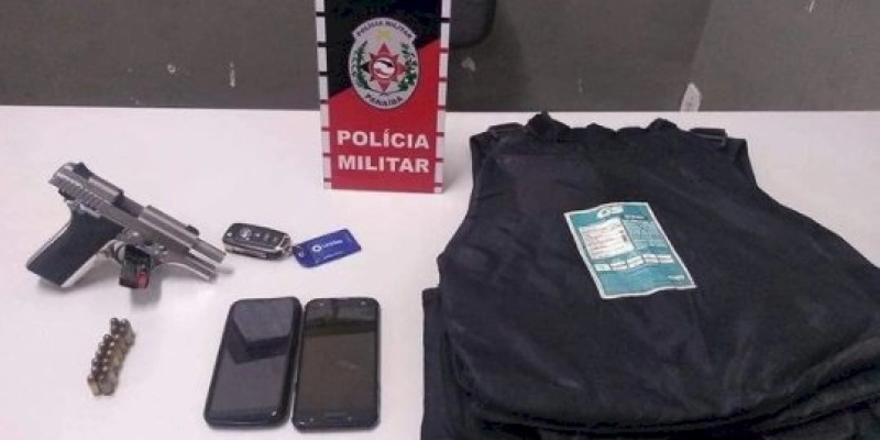 Vigilante é flagrado com arma de fogo e caso vai parar na delegacia; entenda 