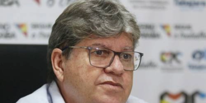João Azevedo prestará entrevista nesta segunda-feira para falar sobre o sistema de saúde do estado 