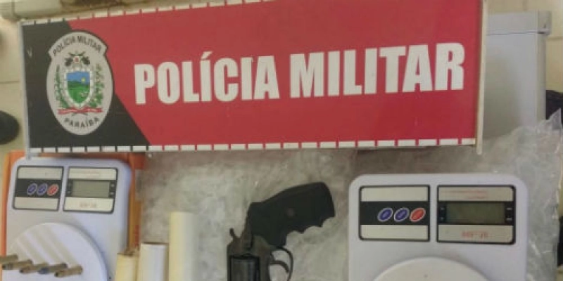 Ação da Polícia Militar prende Homem com arma de fogo e apreende Menor com motocicleta roubada na PB