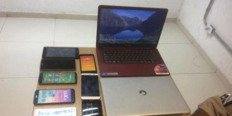 Polícia frustra furto, e recupera notebooks e celulares