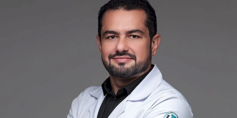 INOVAÇÃO: Dr. Máximo Pinto realiza cirurgia inédita por Videolaparoscopia de suspensão de bexiga em Sousa, e explica técnica 