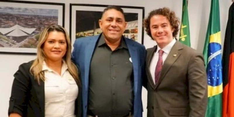 João Neto e Valéria Rita visitam gabinete do Senador paraibano Veneziano em Brasília 