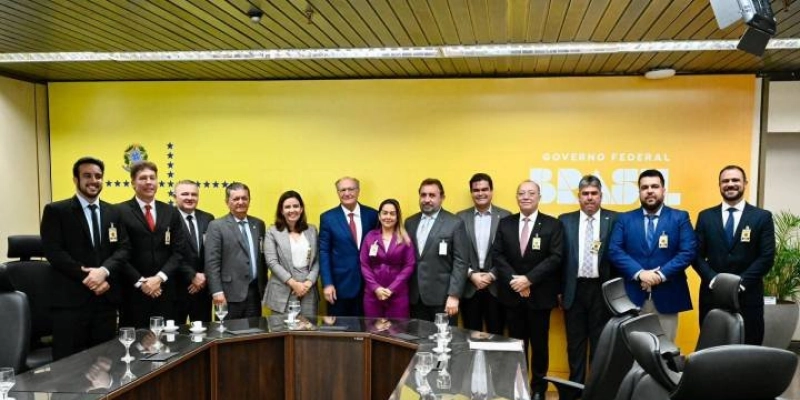 Paraíba em foco: Em reunião com Geraldo Alckmin, Pollyanna Dutra discute sobre investimentos para o Estado