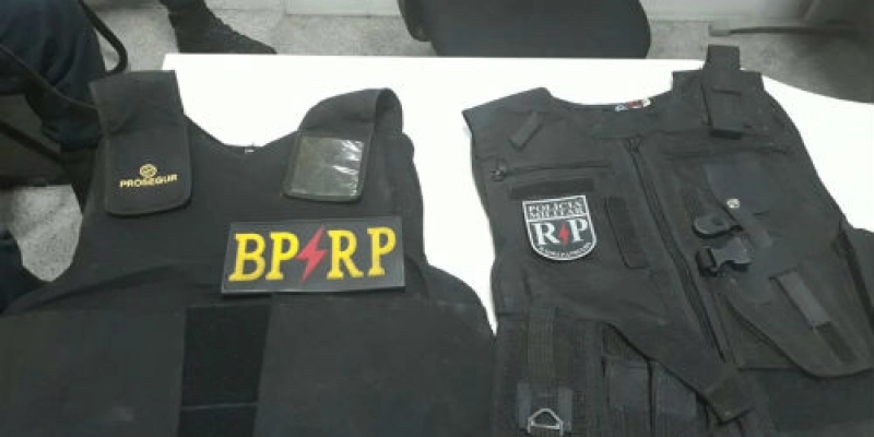 Policiais Civis de Patos realizam entrega de coletes balísticos nesta segunda-feira (08)