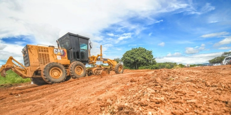 João Azevêdo inspeciona obras, autoriza investimentos e entrega reforma de mercado em São João do Rio de Peixe e São José de Piranhas que somam R$ 53,7 milhões