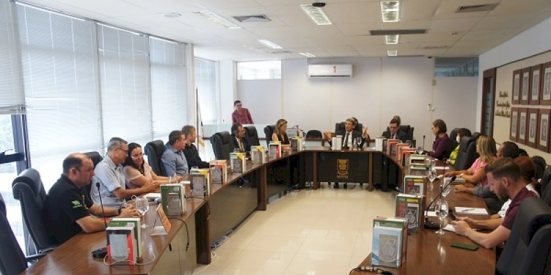 MPPB reúne órgãos e define diretrizes para combate e prevenção de crimes na Praça da Paz
