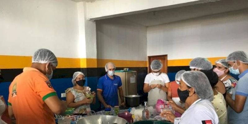 Agricultores participam de oficinas sobre aproveitamento do umbu