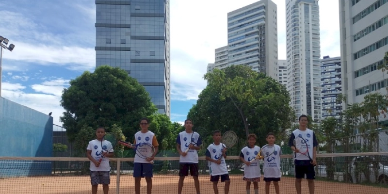 Alunos do Campeões do Amanhã participam do 1º Festival de Tênis e Beach Tennis nesta sexta-feira