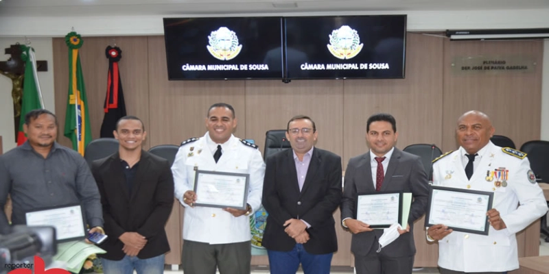 Câmara de Vereadores de Sousa entrega quatro títulos de cidadãos sousense durante solenidade nesta segunda; Vídeo 