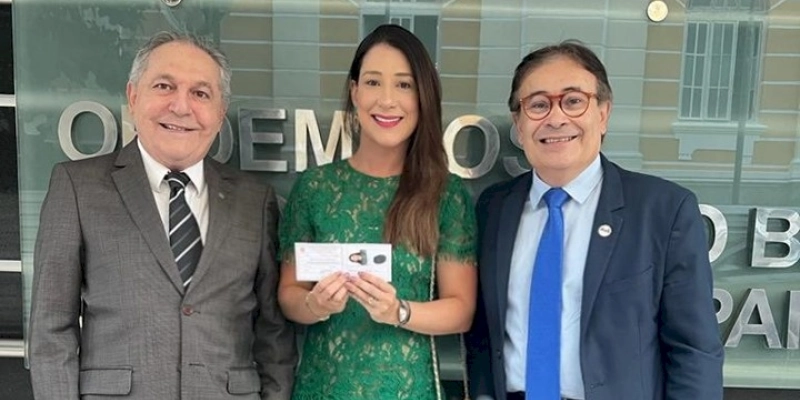 Dra. Isabelle realiza sonho de Johnson Abrantes, e se incorpora ao renomado Escritório de advocacia, após receber carteira da OAB