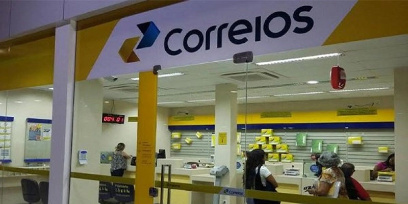 Correios arrecadam mais de 15 mil toneladas de donativos aos gaúchos