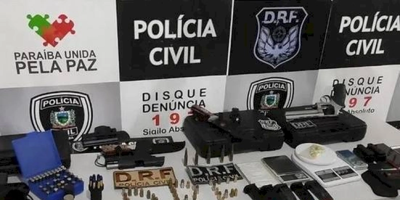 DRF realiza Operação “Godfather” e efetua prisão de indivíduo do Rio de Janeiro com armas de fogo, munições de fuzil e drogas, na PB