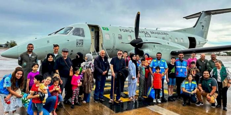 Grupo de repatriados da Faixa de Gaza chega ao Brasil