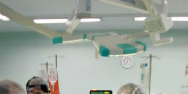 Hospital Metropolitano realiza primeira cirurgia cardíaca em adulto