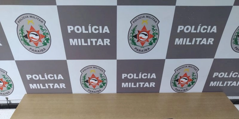 Polícia Militar prende dupla suspeita de roubo de moto e recupera veículo