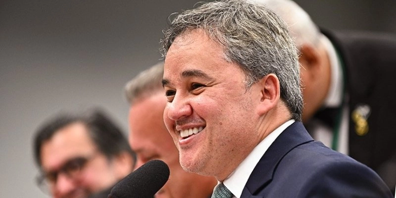 Senador Efraim: “Agora é aguardar a pauta; decisão cabe ao presidente do Senado”