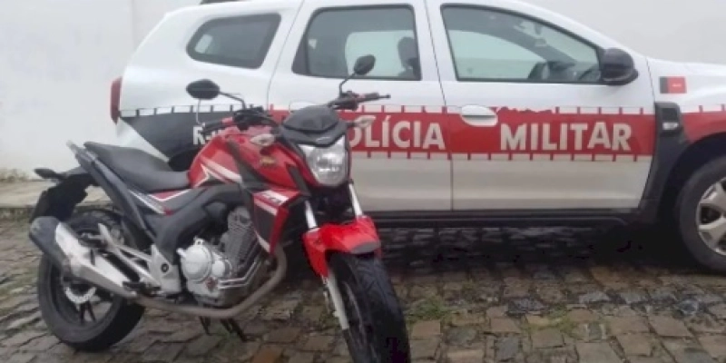 Moto clonada é recuperada pela polícia durante ações preventivas 