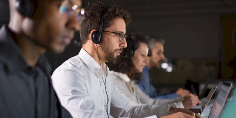 Com reoneração da folha de pagamento, empresas de call center podem demitir 400 mil em dois anos