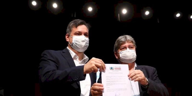 Júnior Araújo diz que obras do Colégio Manoel Mangueira serão iniciadas em Cajazeiras e garante: ‘vamos continuar lutando por mais investimentos’