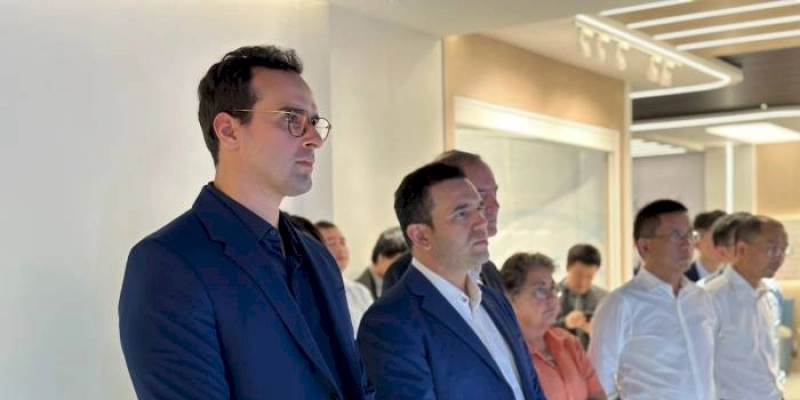 Na China, Lucas Ribeiro articula acordos comerciais com grupos farmacêuticos