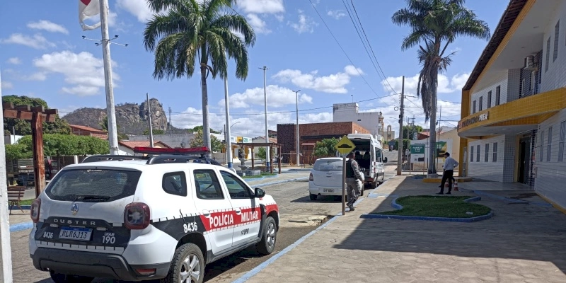 Polícia militar participa de reunião para definir últimos ajustes das eleições 2022