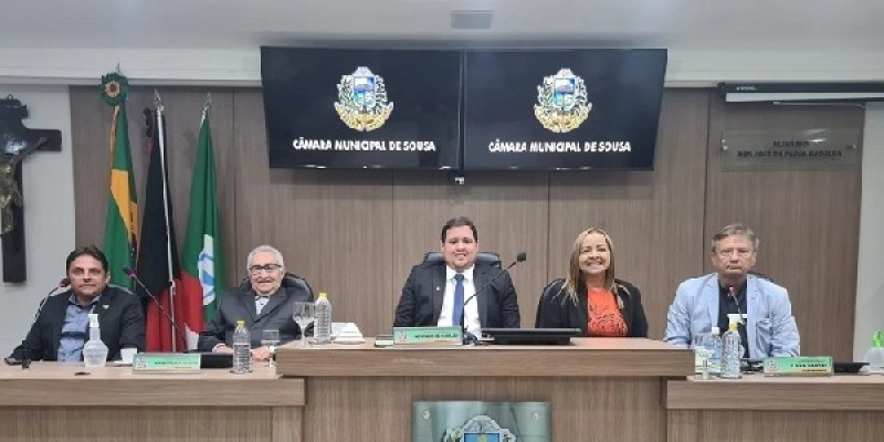 Vereador Novinho de Carlão assegura que PL do aumento salarial para servidores da Prefeitura de Sousa vai ser distribuída nesta terça