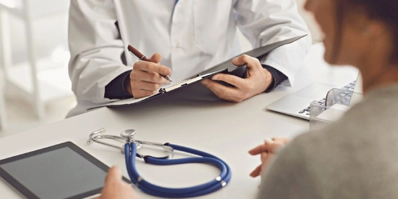 Em Sousa, Prefeitura convoca candidatos aprovados em três especialidades médicas em concurso público
