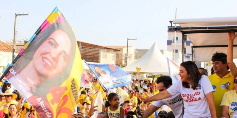 Fofa Chão: Pollyanna consolida apoio do prefeito de Sousa no tradicional evento político da região