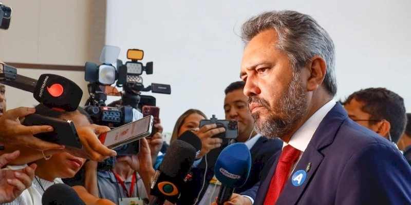 Governador do Ceará defende energias renováveis e Reforma Tributária "equilibrada" durante reunião do Consórcio Nordeste em João Pessoa 